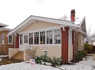 1040 Mapleton Ave, Oak Park, IL 60302