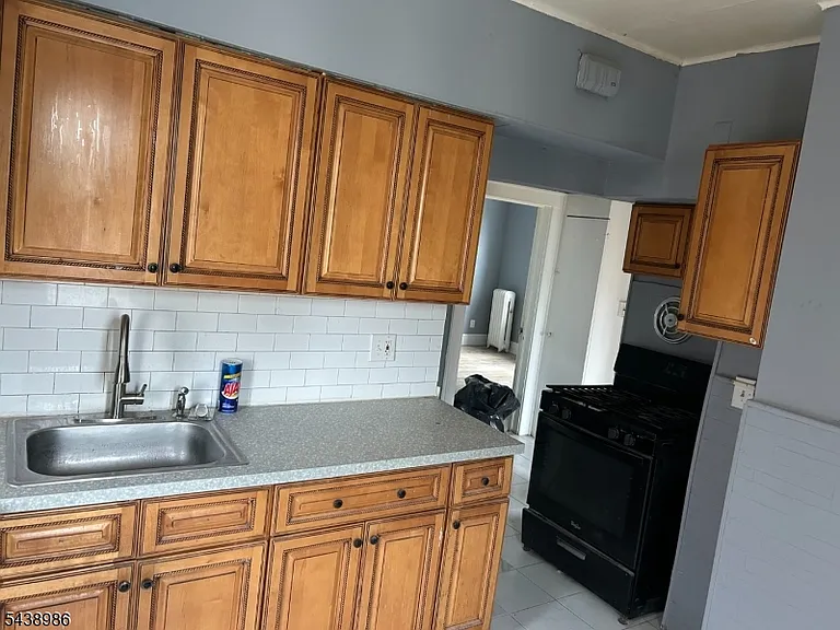 298 Union Ave #2 — Photo 2