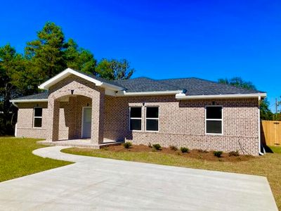 153 E Honeysuckle St, Defuniak Springs, FL, 32433