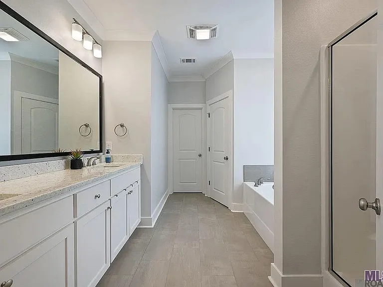 10238 Grayton Dr — Photo 7