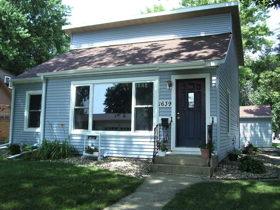 1st image of 1639 1st Ave N