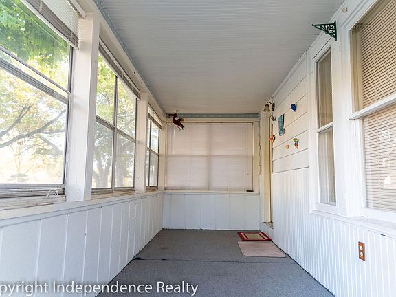 4th image of 2441 Miami Ave SW