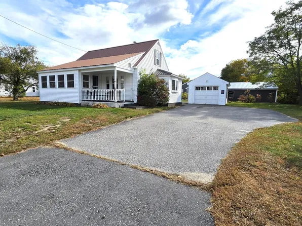 107 Pine Street, Dixfield, ME 04224