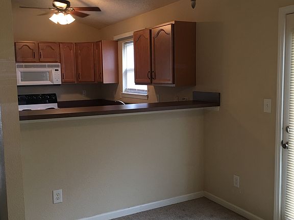 4th image of 2620 Santaro Ct