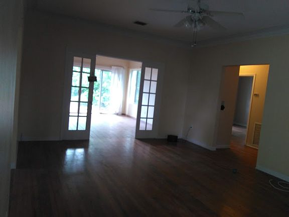 2nd image of 125 NE 110th St