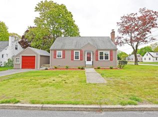 73 Cove St, Pawtucket, RI 02861