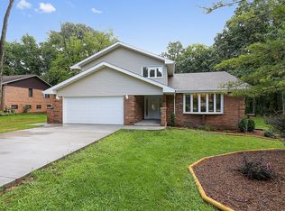 24341 S Plum Valley Dr, Crete, IL 60417