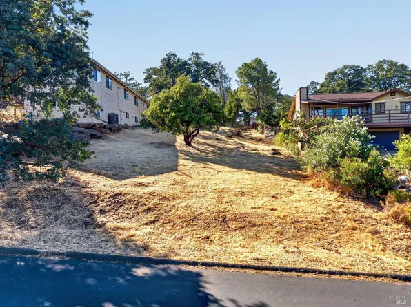 18420 North Shore Drive, Hidden Valley Lake, CA 95467