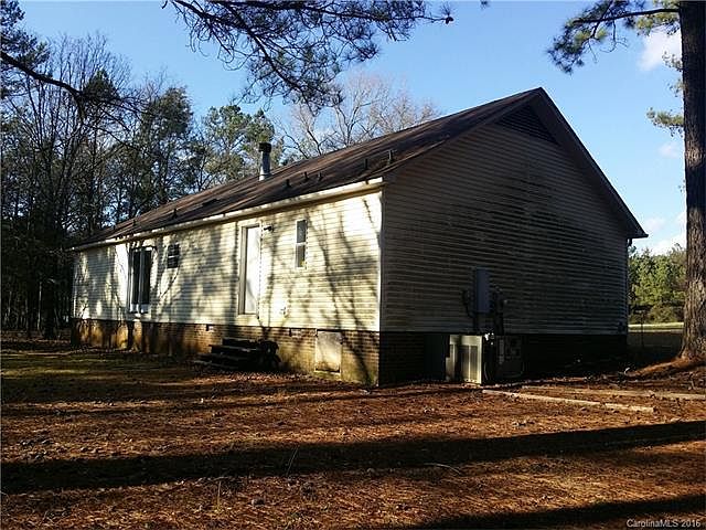 2nd image of 469 Deer Run Rd