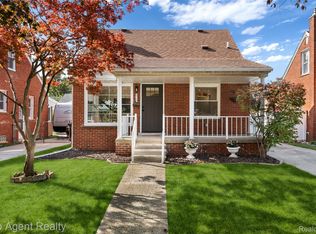 9716 Quandt Ave, Allen Park, MI 48101