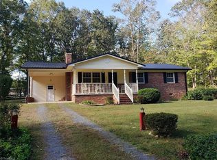 3712 Happy Hollow Rd, Asheboro, NC 27205