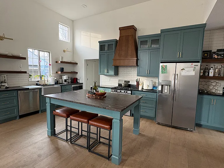 2105 W Easton St — Photo 20