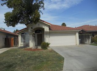 5762 W Sample Ave, Fresno, CA 93722