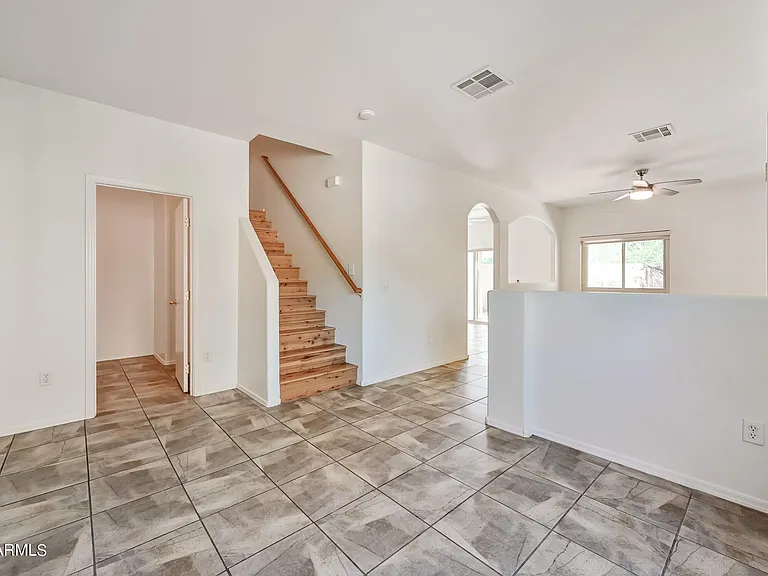 21838 N 41st St — Photo 10