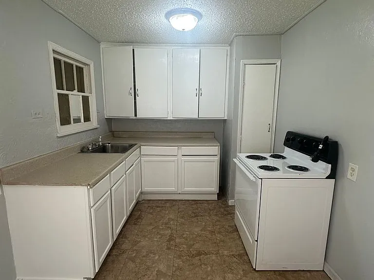 125 E Northrup Dr — Photo 16