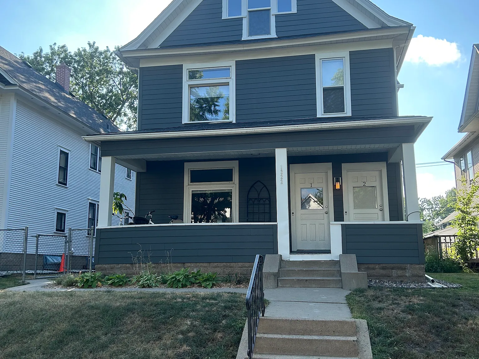 4 bed, 2200 sqft, $2,700 — Photo 1