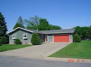 303 Smith Dr, Redwood Falls, MN 56283