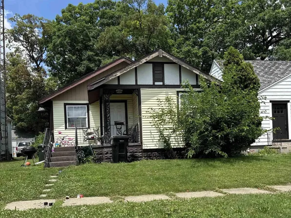 2917 Hartzer St, South Bend, IN 46628