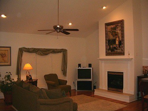 5th image of 8 Leola Ct