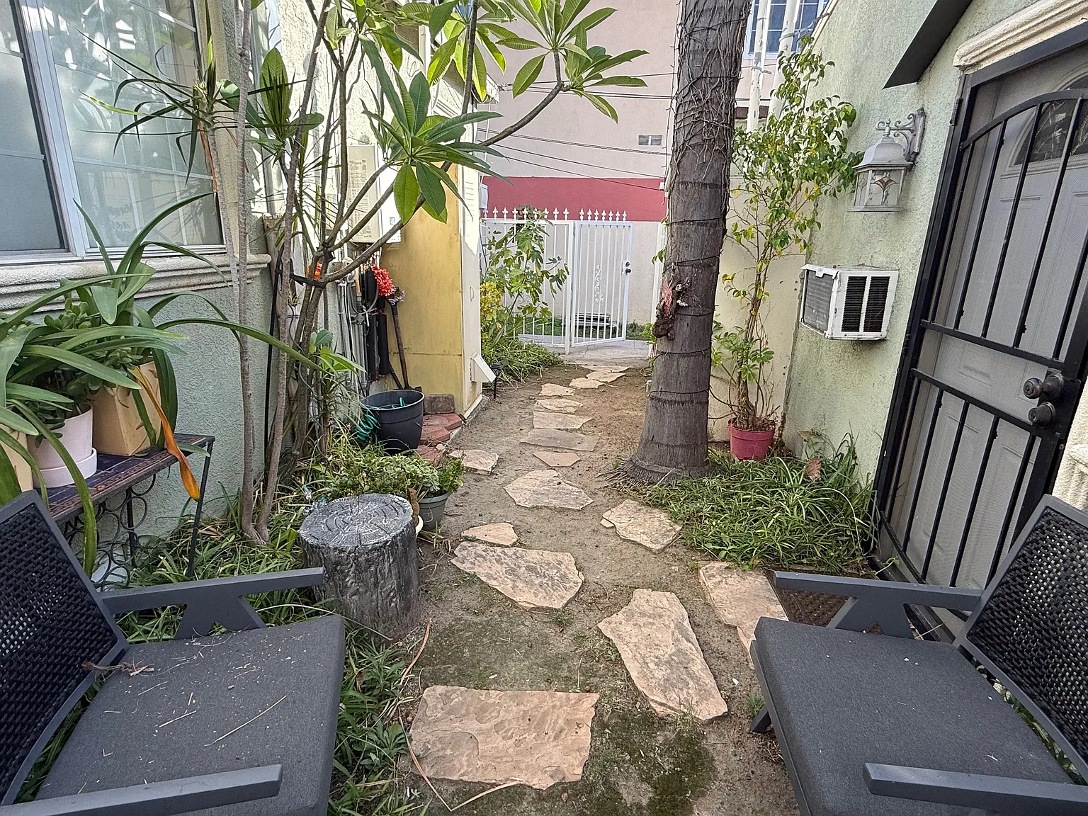 Studio, 280 sqft, $1,550 — Photo 2