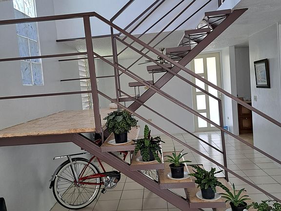 4th image of 33 Avenue 3