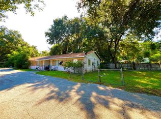 2803 Griffin Rd, Leesburg, FL 34748