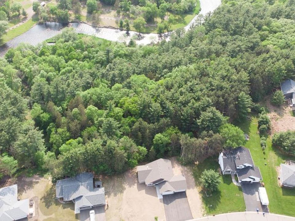1st image of 228 Balsam Dr