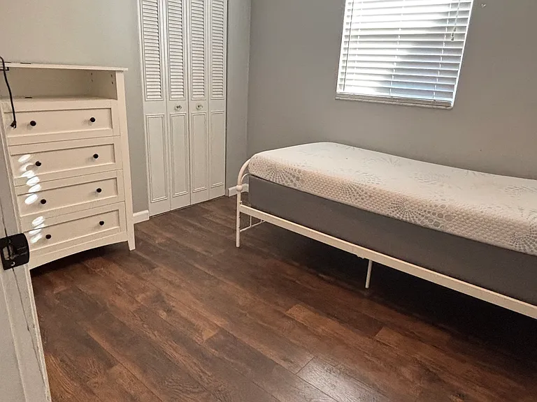 1150 Luke Ave — Photo 6