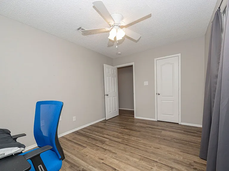 613 N Cherry St #A — Photo 5