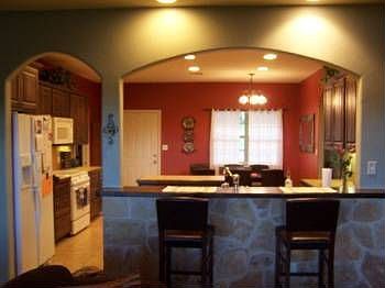 4th image of 215 Wedgewood Ln