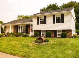 220 Bramblebush Ln, Springboro, OH 45066