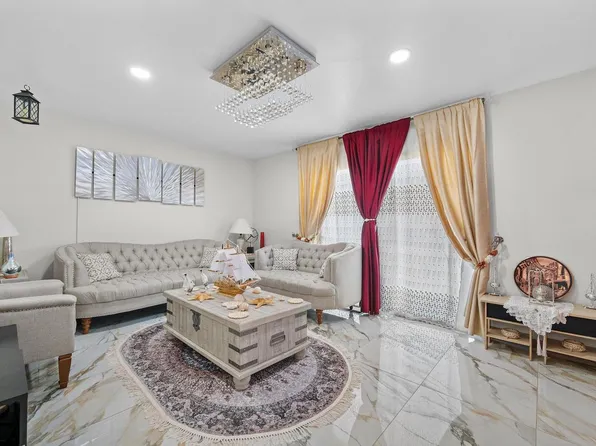 5225 South 13th STREET #P, Milwaukee, WI 53221