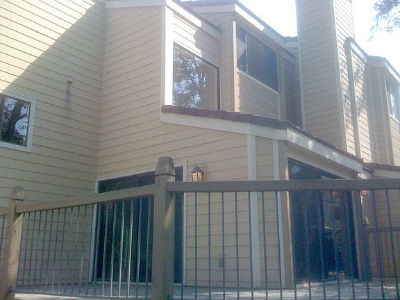 2nd image of 1176 S Westlake Blvd Unit A