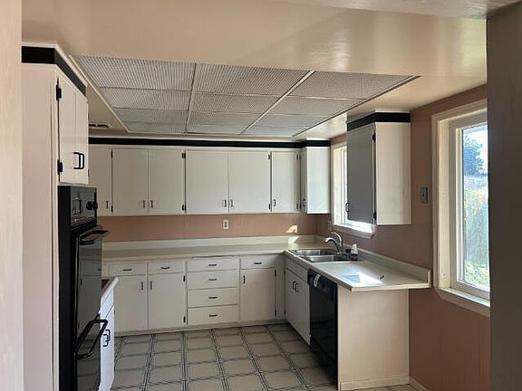 2nd image of 589 Loma Vista Dr