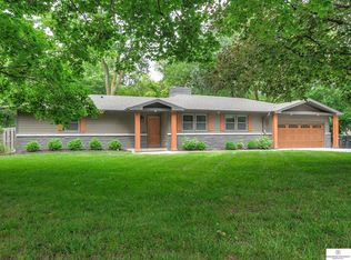 1422 S 88th St, Omaha, NE 68124