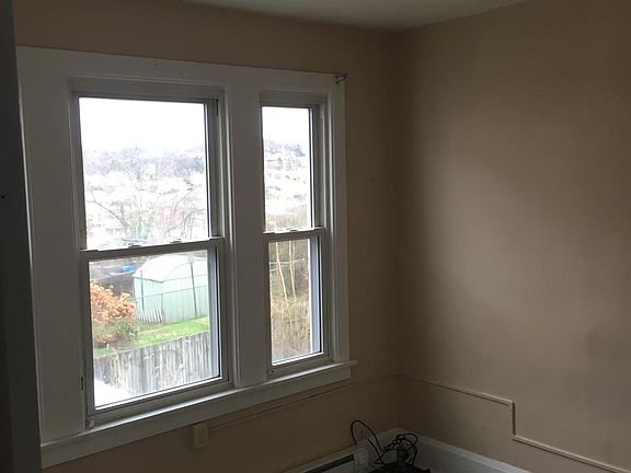 5th image of 402 N 7th St