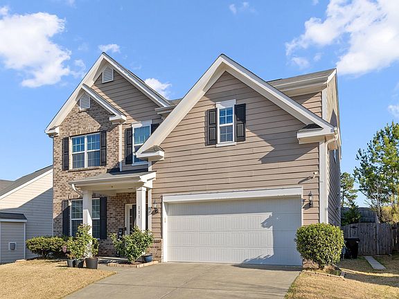 3rd image of 111 Glenview Ln