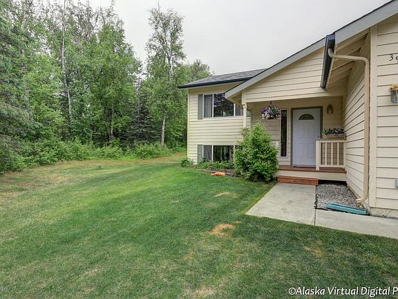 2nd image of 3952 N Forestwood Dr