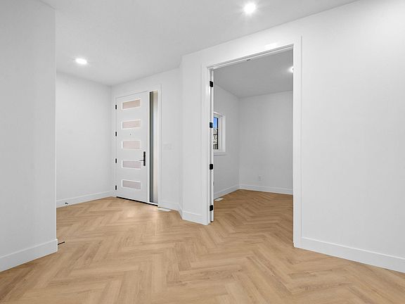 2nd image of 34 Avonlea Way
