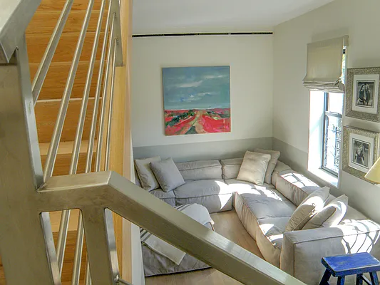 Sold by Vespa Properties Group | media 20