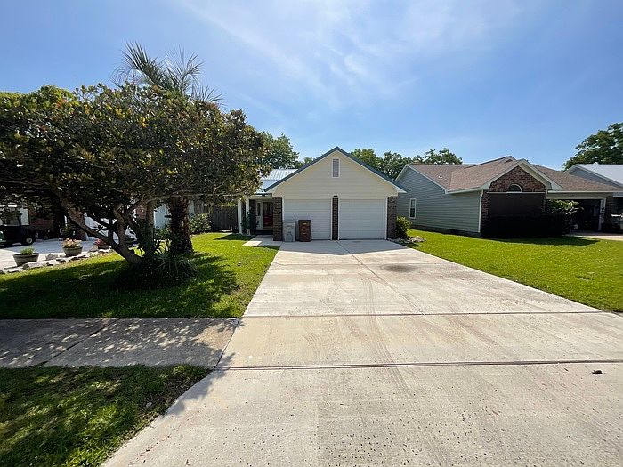 1st image of 1454 Sterling Point Dr