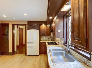 587 Bedford Rd, Carlisle, MA 01741