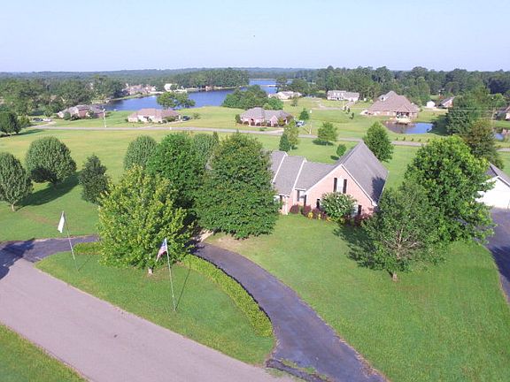 2nd image of 20 Danmar Dr