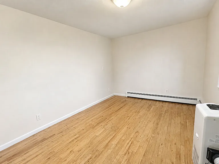 61-26 164th St #2A — Photo 4