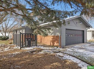 1320 Darwin St, Beatrice, NE 68310