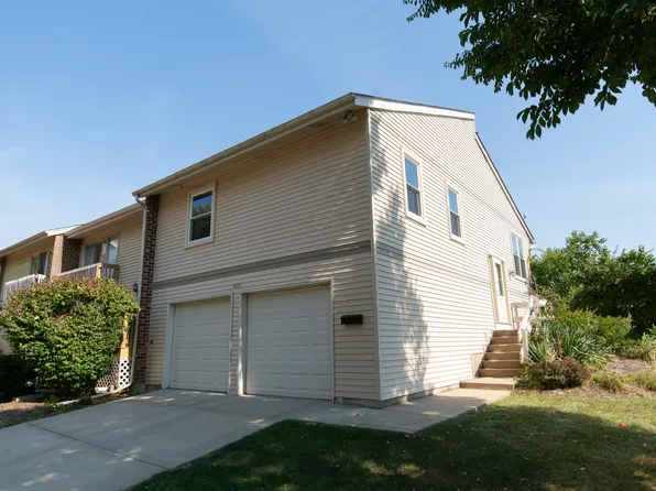 1471 Elder Dr, Aurora, IL 60506