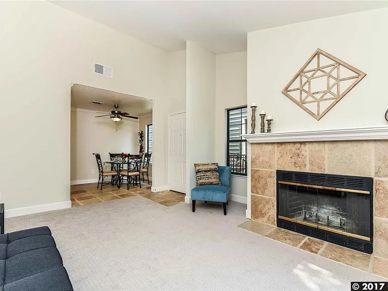 314 Eastridge Dr — Photo 4