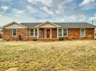 212 Eagle Dr, Franklin, KY 42134