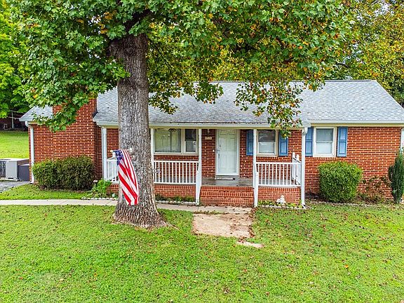 4th image of 4924 Laudeen Dr
