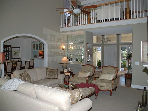 4th image of 29 Long Brow Rd